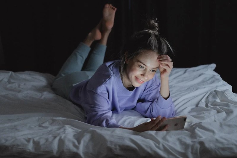 GenZ: per il 45% vita online e offline sono disconnesse