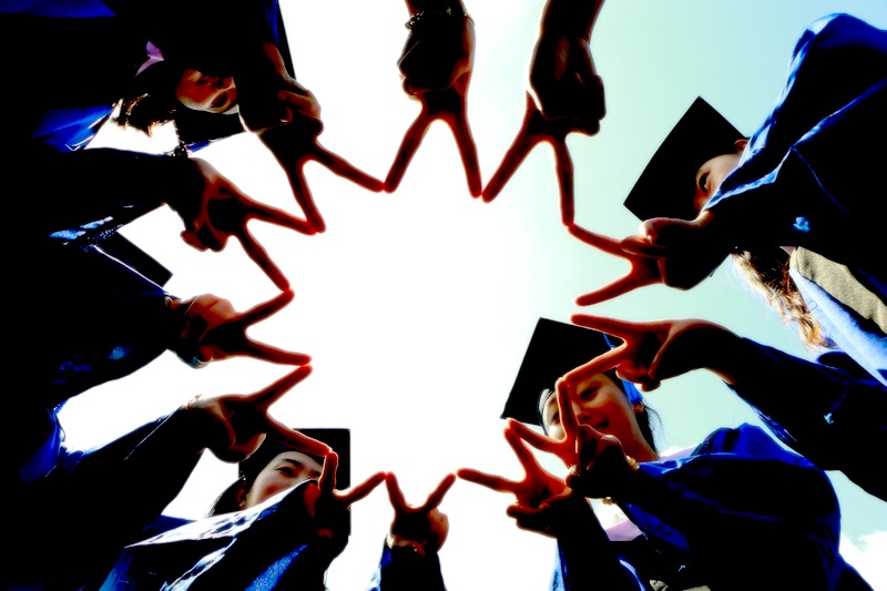 Neolaureati e primo impiego: settori, titoli e competenze più richieste